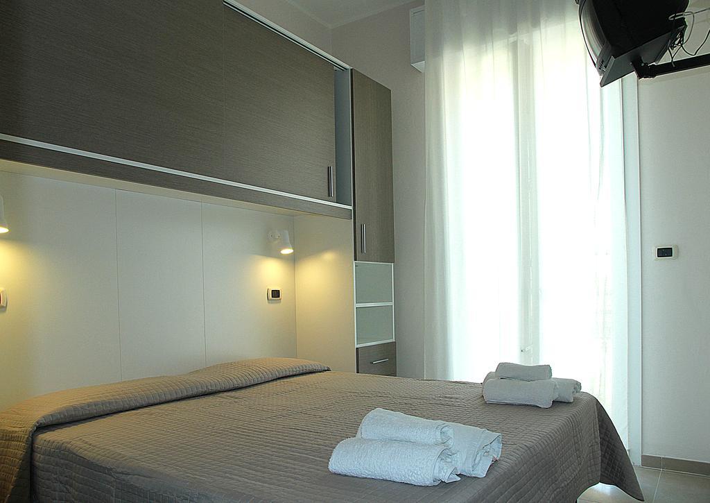 Hotel Sant'Elena Rimini Extérieur photo