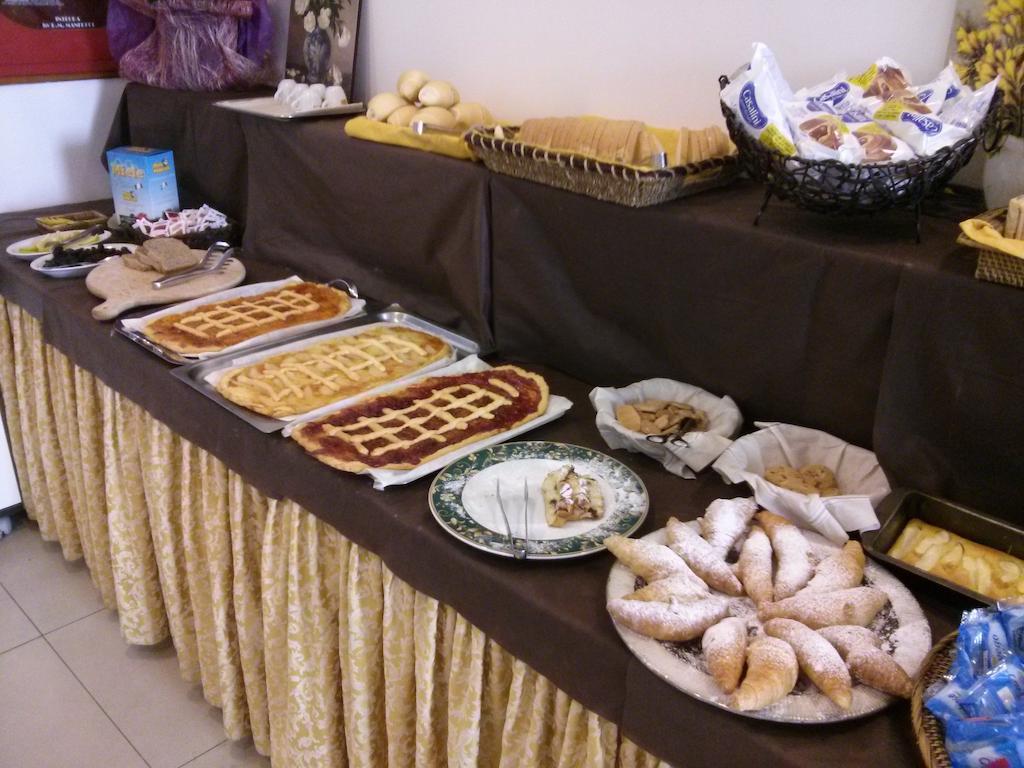 Hotel Sant'Elena Rimini Extérieur photo