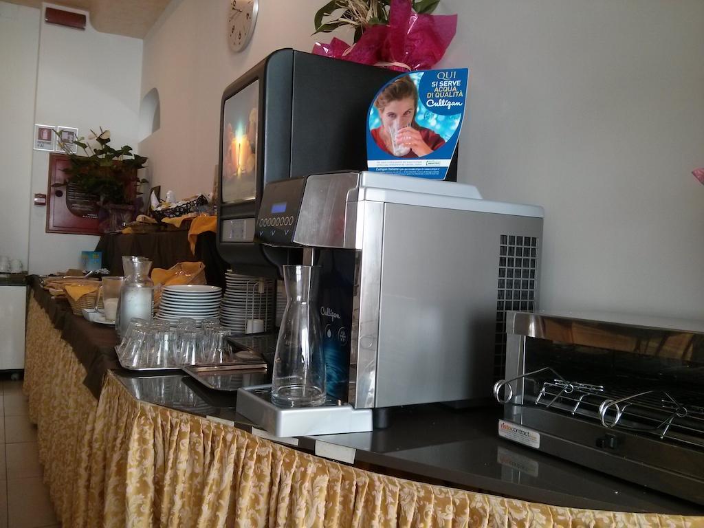 Hotel Sant'Elena Rimini Extérieur photo