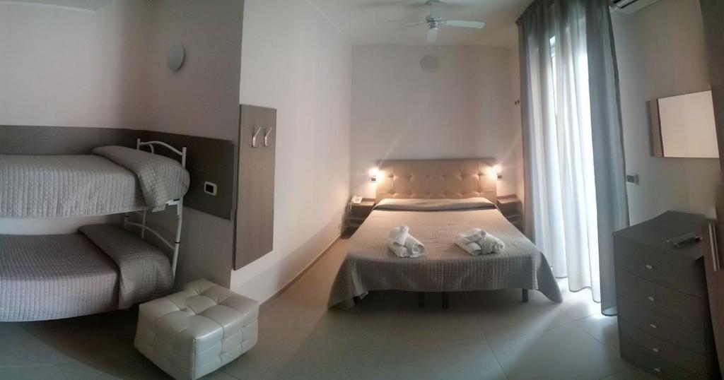 Hotel Sant'Elena Rimini Extérieur photo
